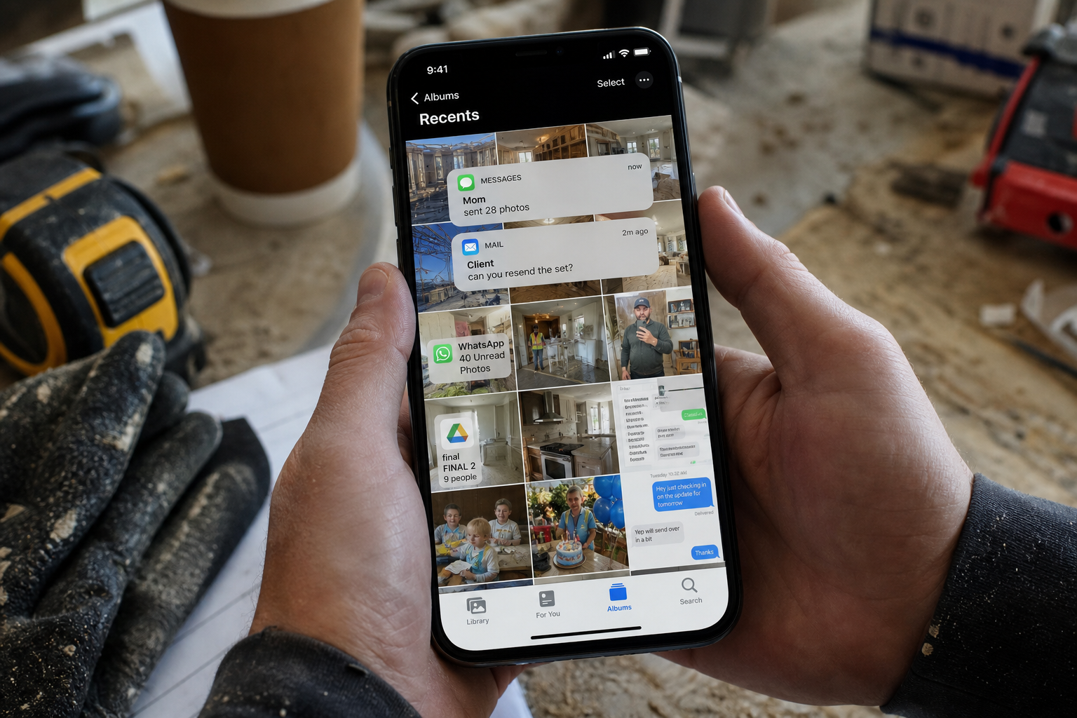 Carrete revuelto mezclado con chats, carpetas de Drive y notas de voz — el dump del que subes
